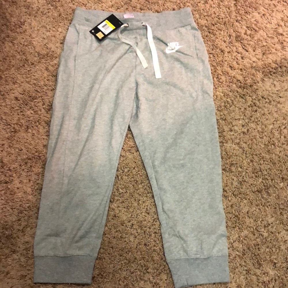 Nike jogger pants size S